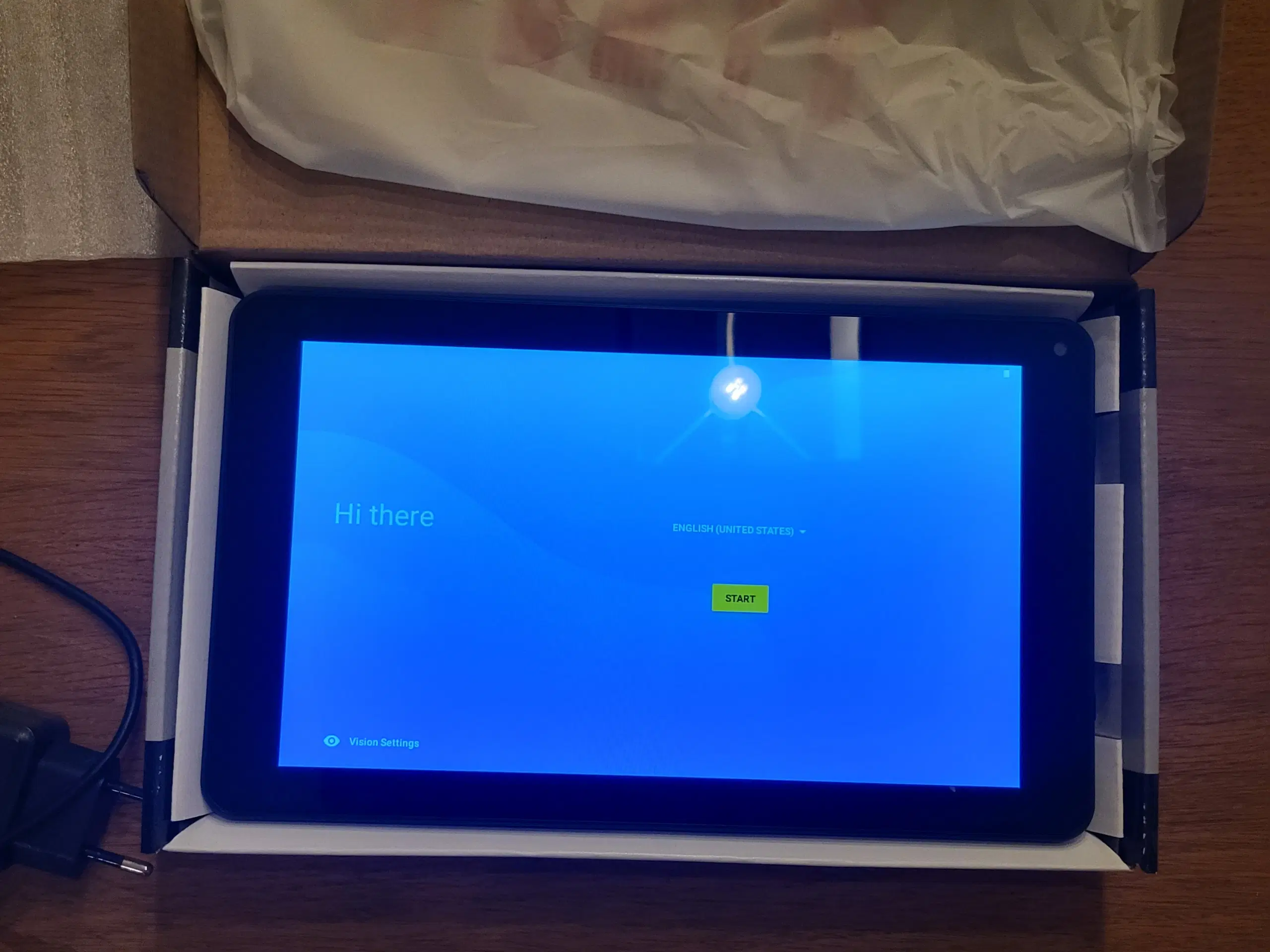 denver quad core tablet 9" (taq-90082)