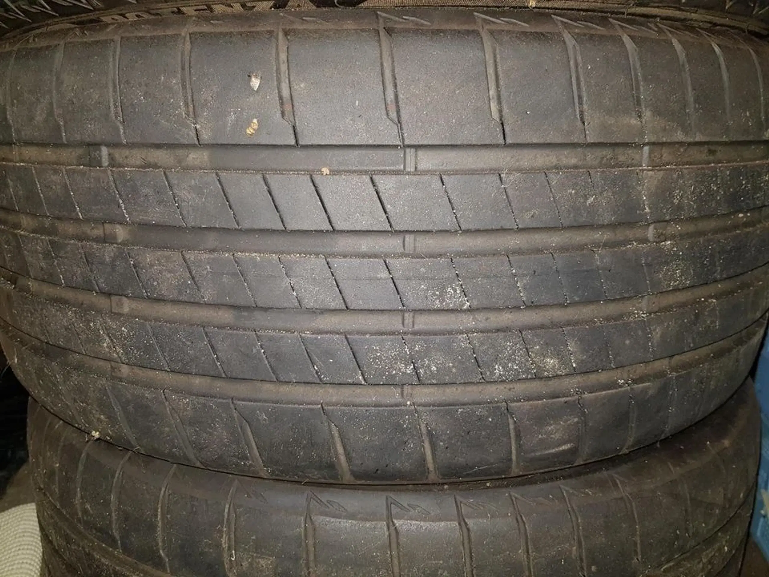 Bridgestone Potenze Hybrid 235/40/18