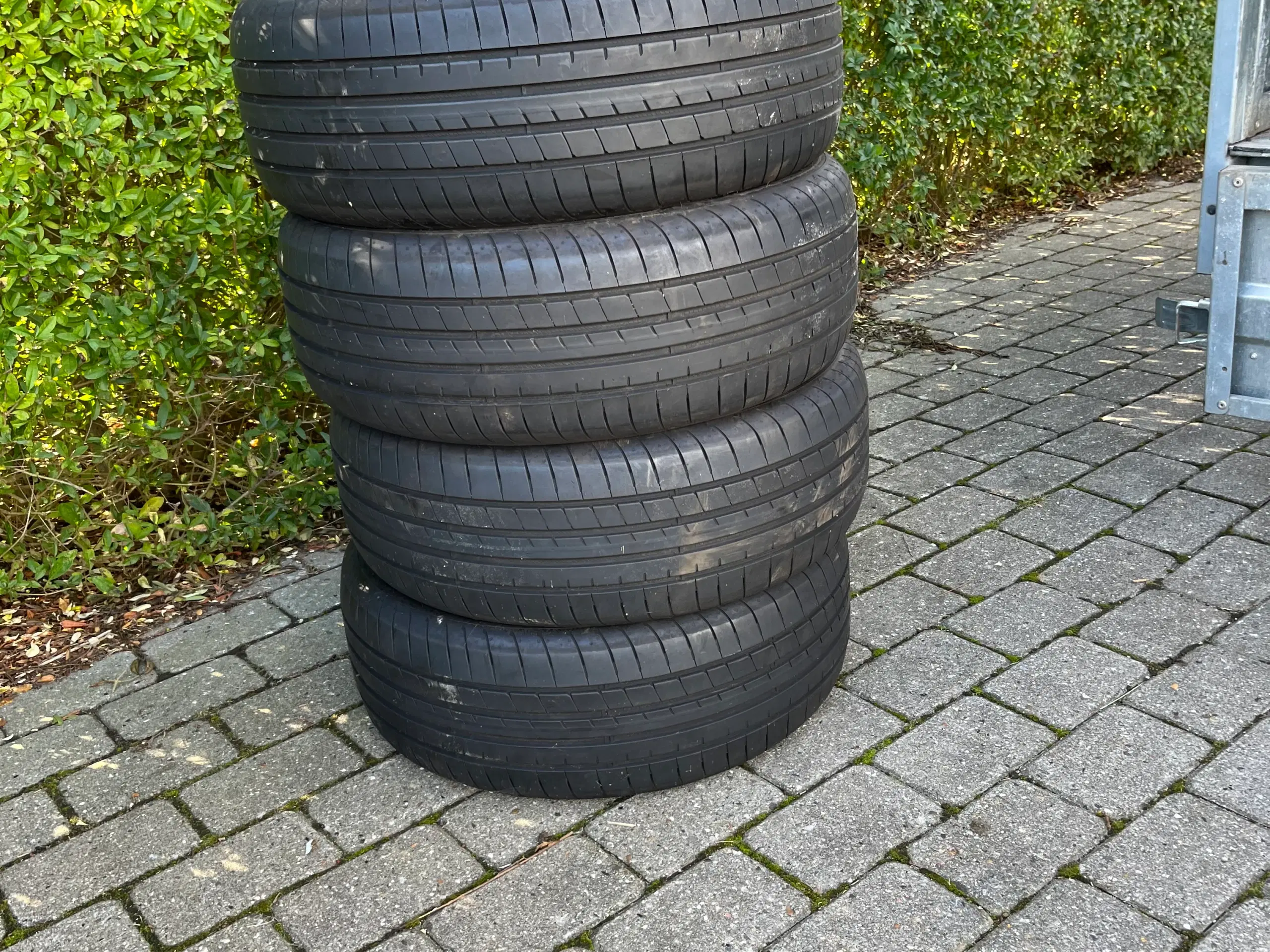 215/50-18 Goodyear sommerdæk