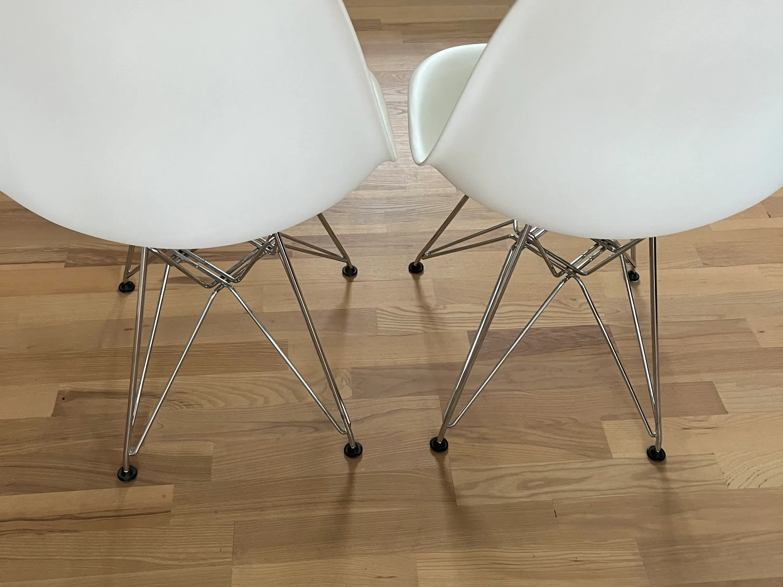 Eames spisebordsstole