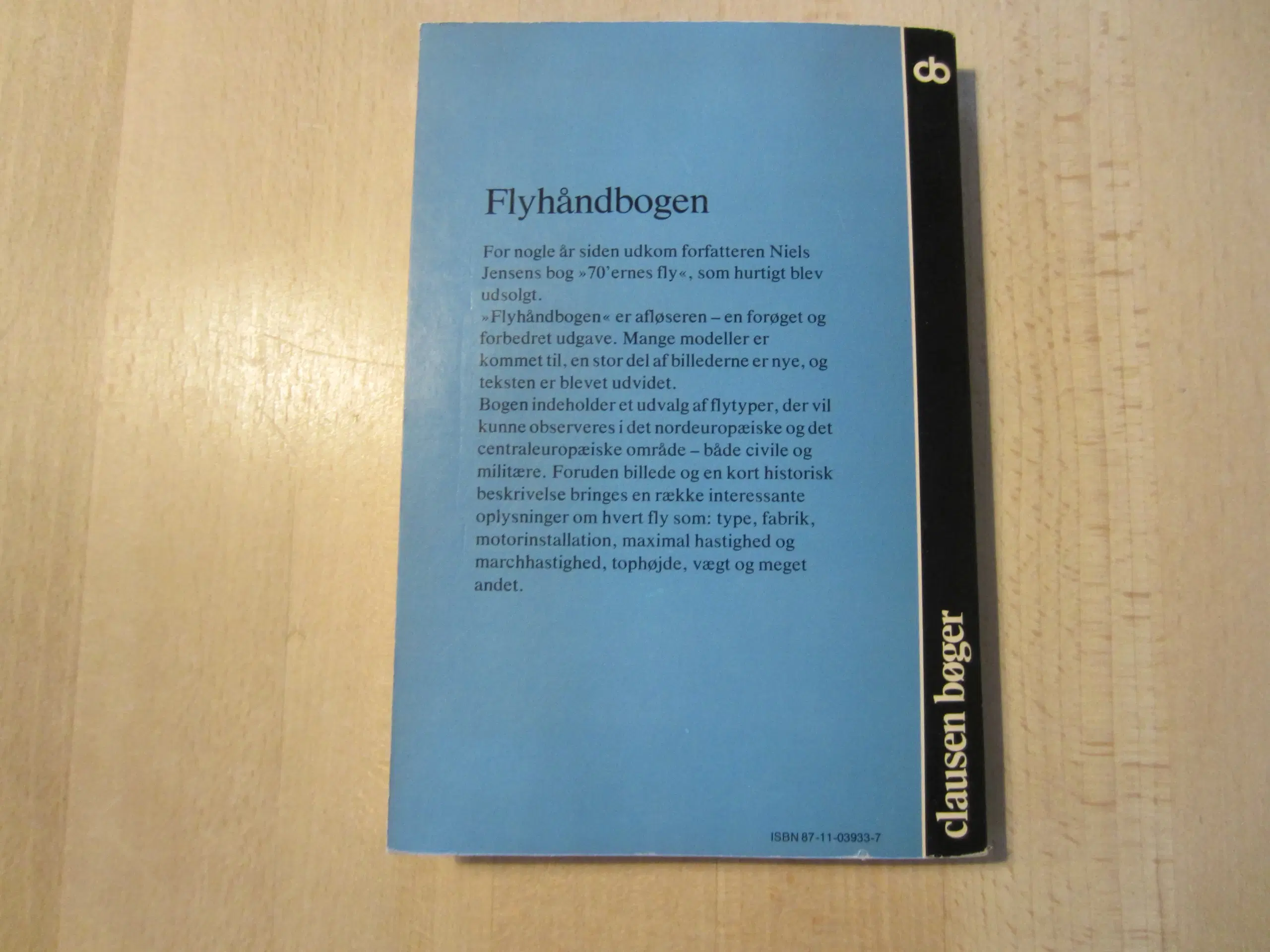 Bog - flyhåndbogen af Niels Jensen