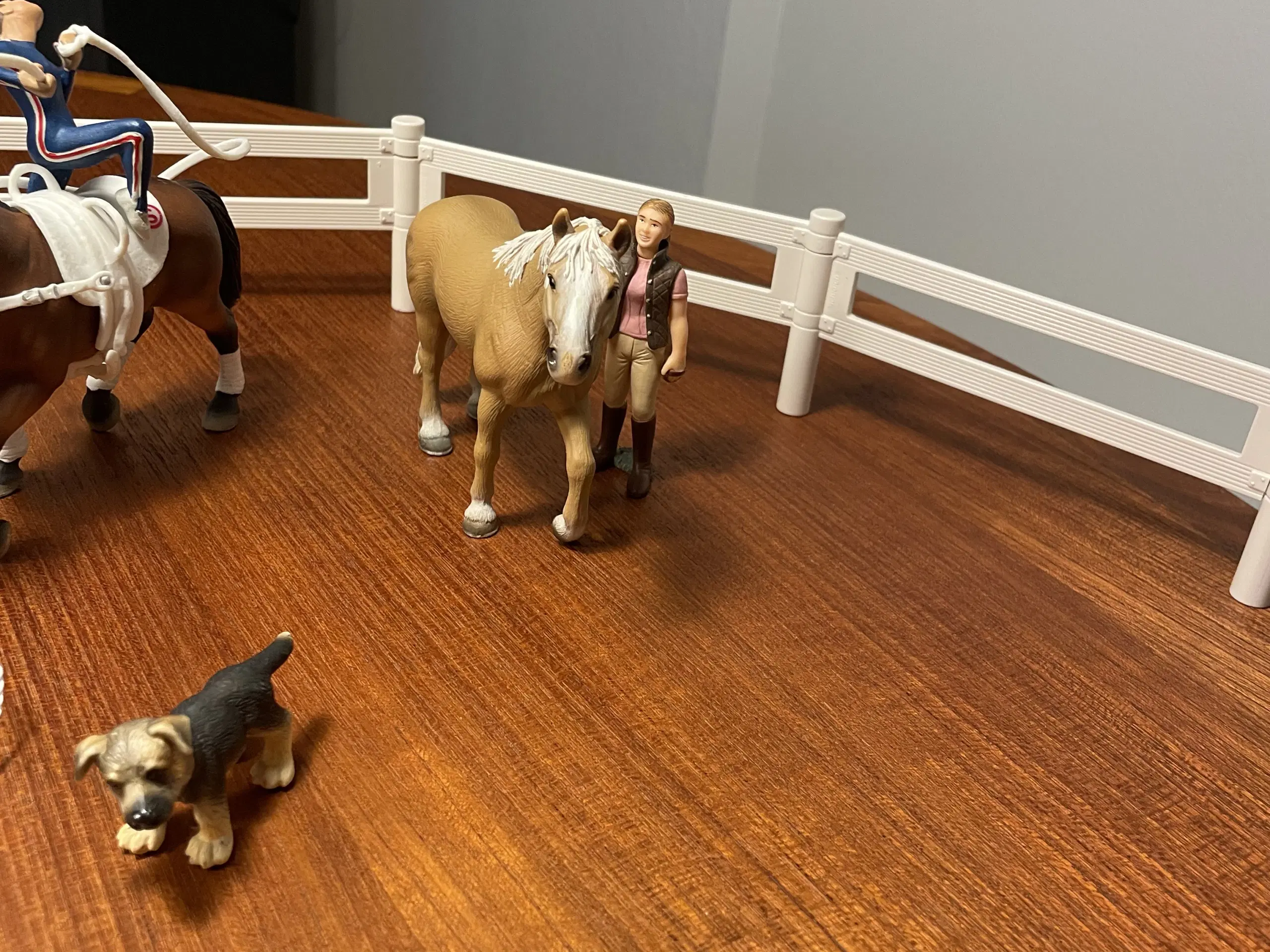 Schleich heste, ryttere, hund og fold