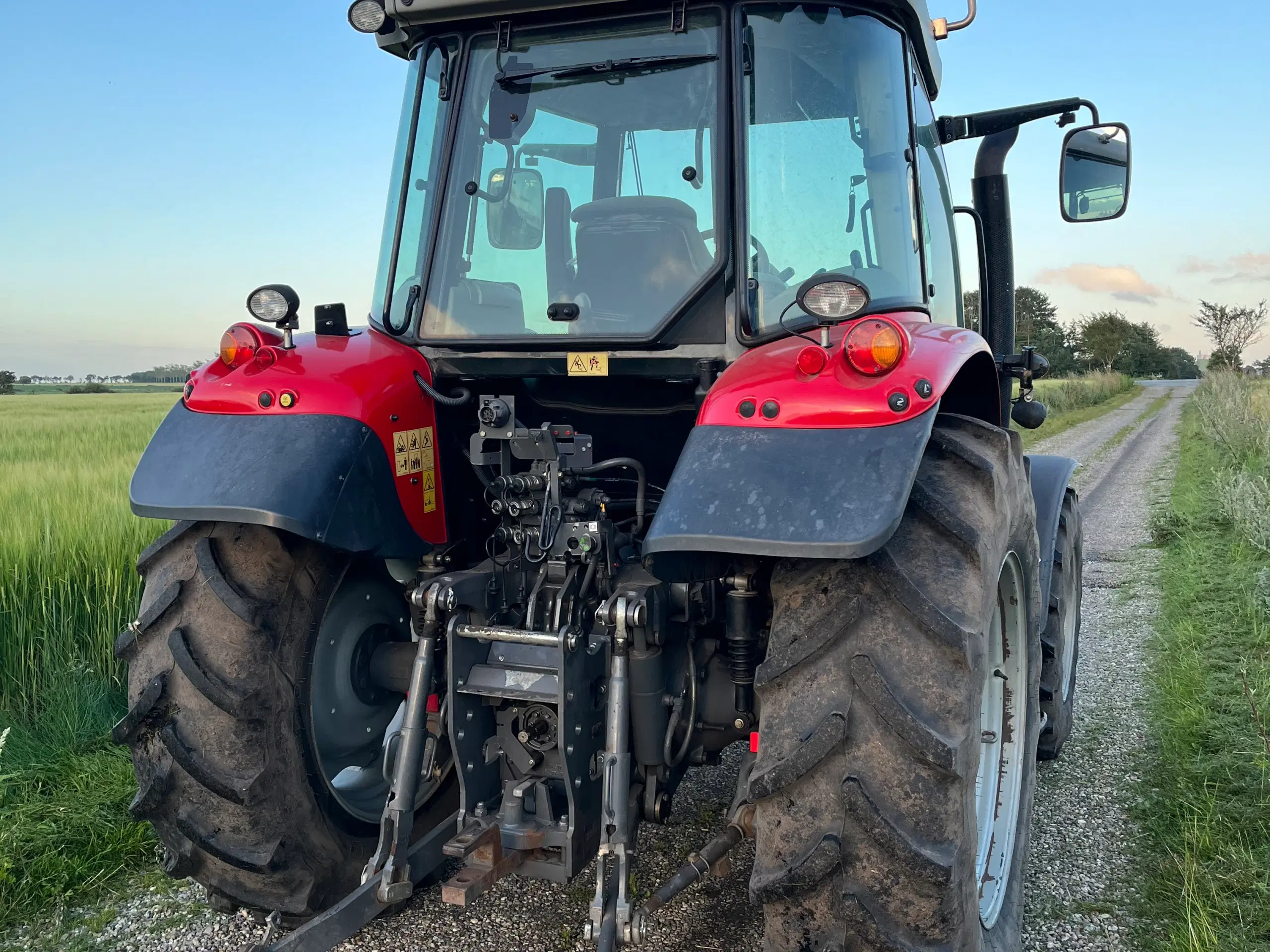 Massey Ferguson 5608 med læsser