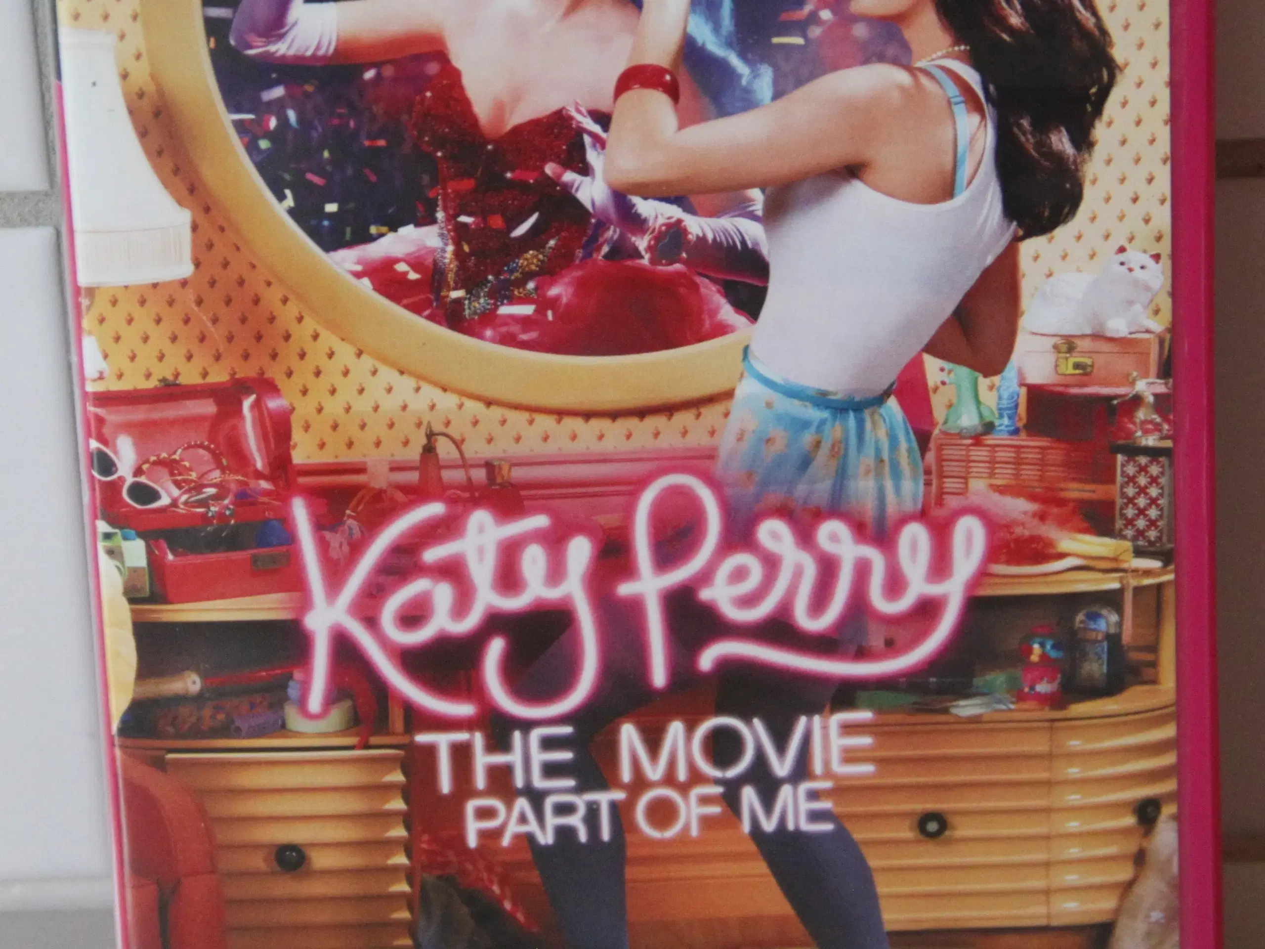 Katy Perry Musik DVD’er Sælges