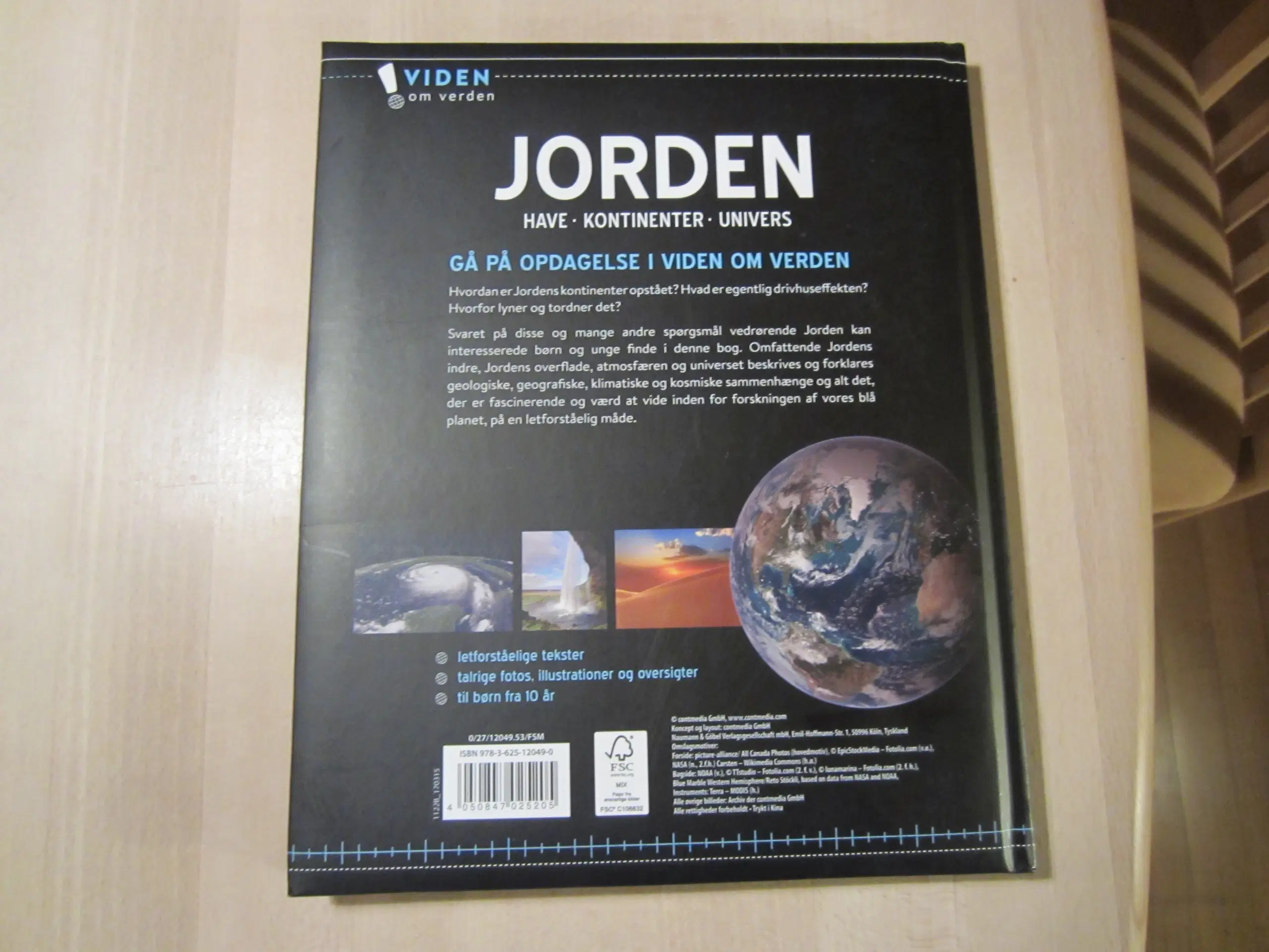 Bog - Jorden - Have - Kontinenter - Univers