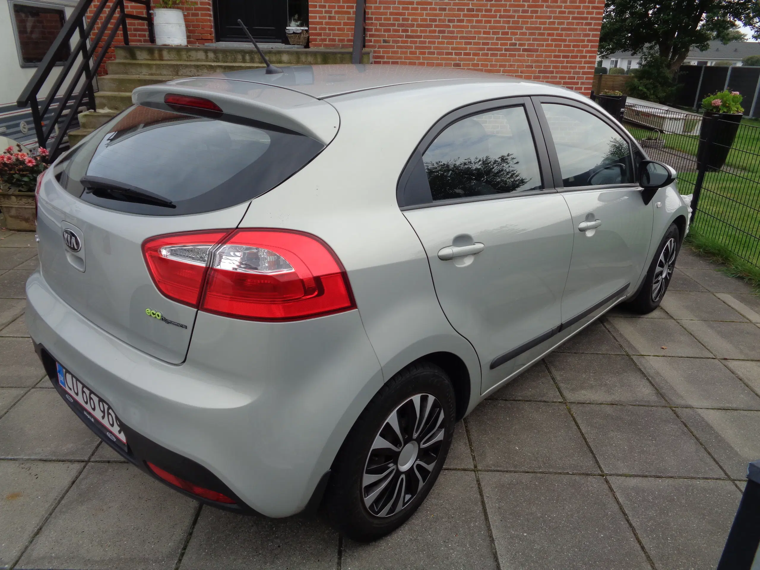 Kia Rio 1,2 benzin 5 dørs