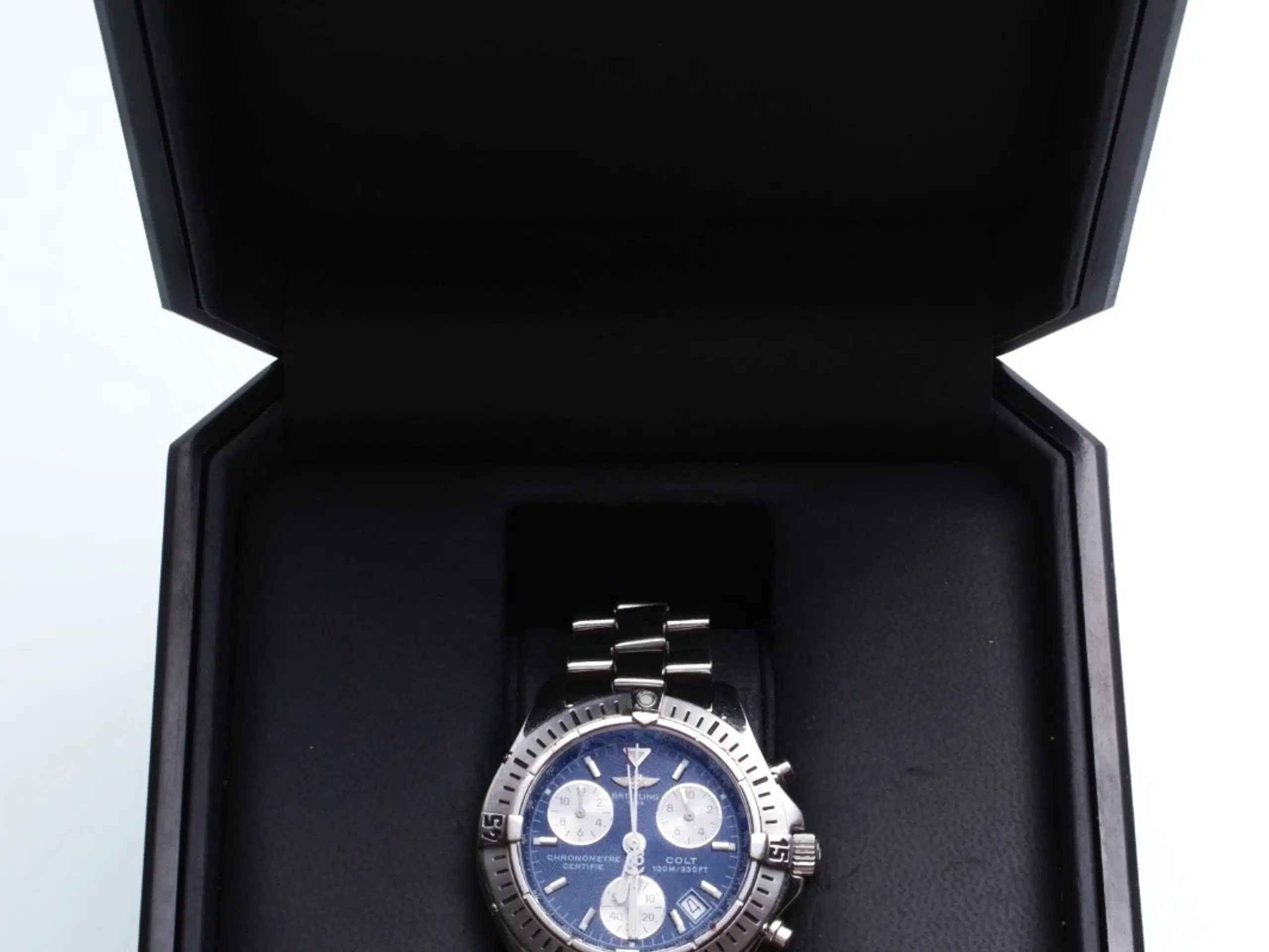 Breitling, model Colt Chronograph, ref.: A735C51FA