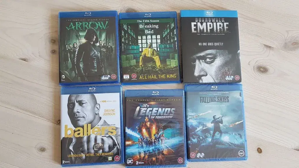 Blu-ray serier/bokse NYE / næsten nye