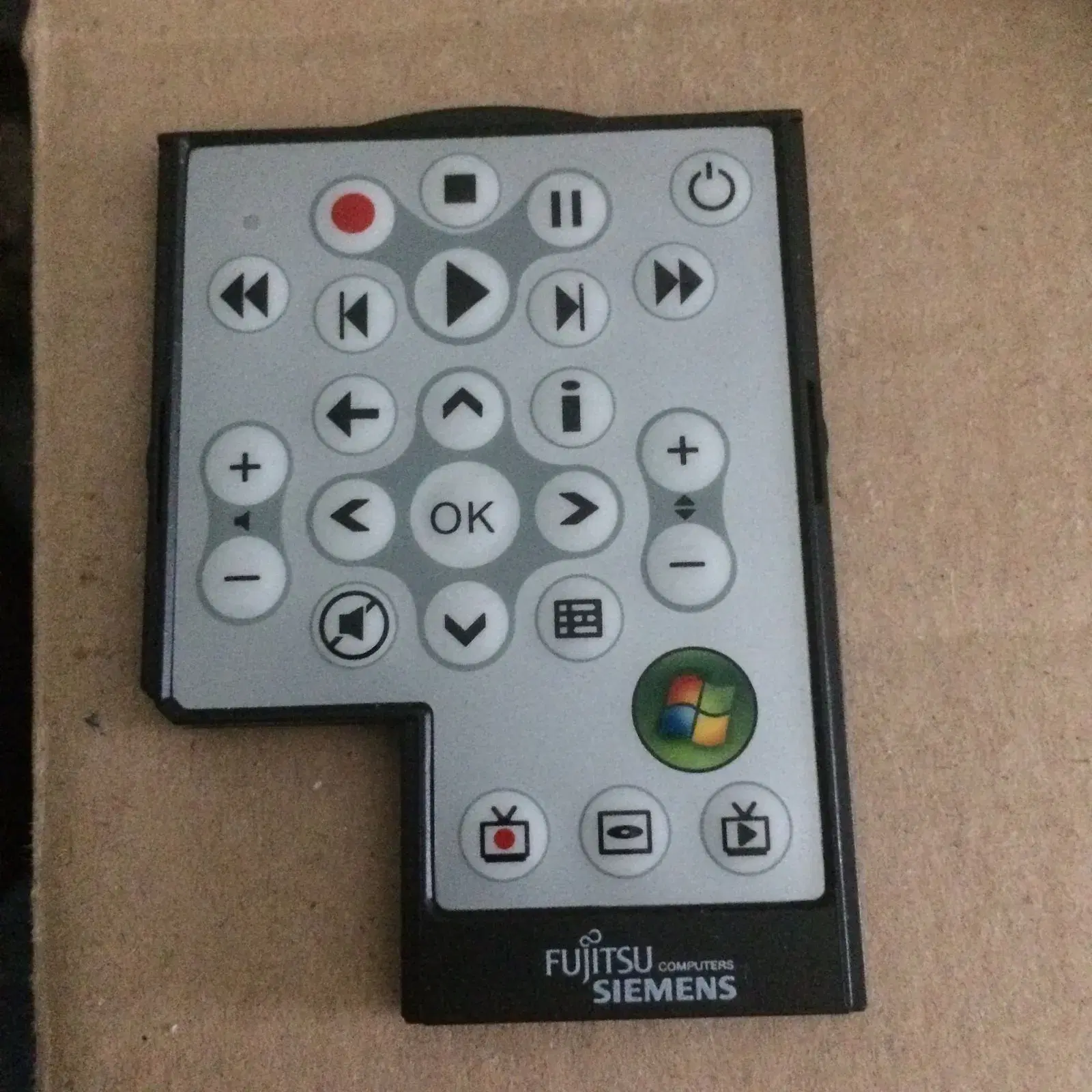 Remote control til fujitsu siemens