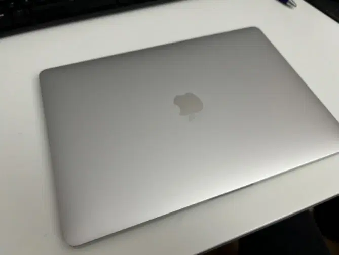 MacBook Pro 13 Retina (2017) - Core i7 25 GHz SSD