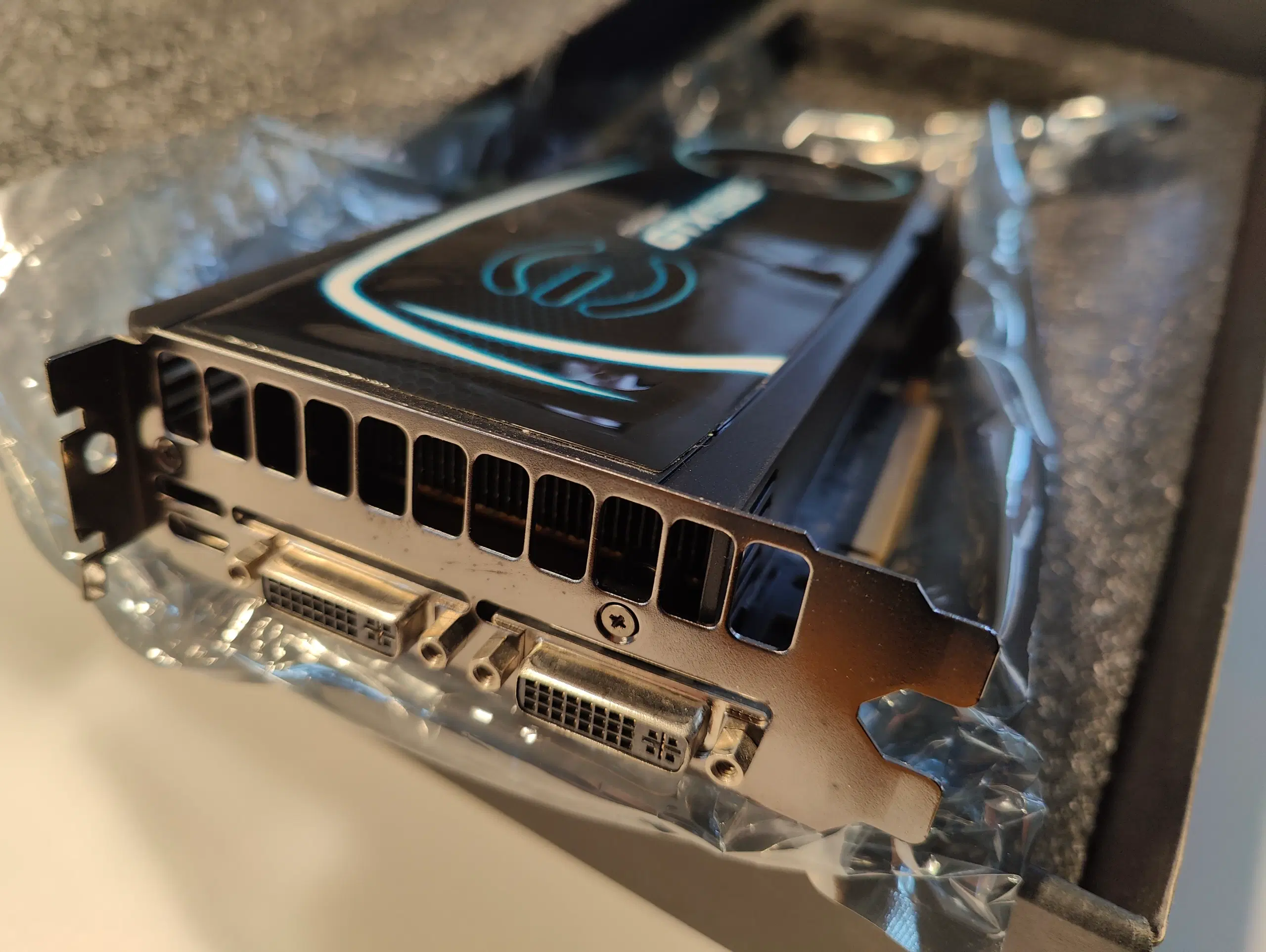 GeForce GTX 580