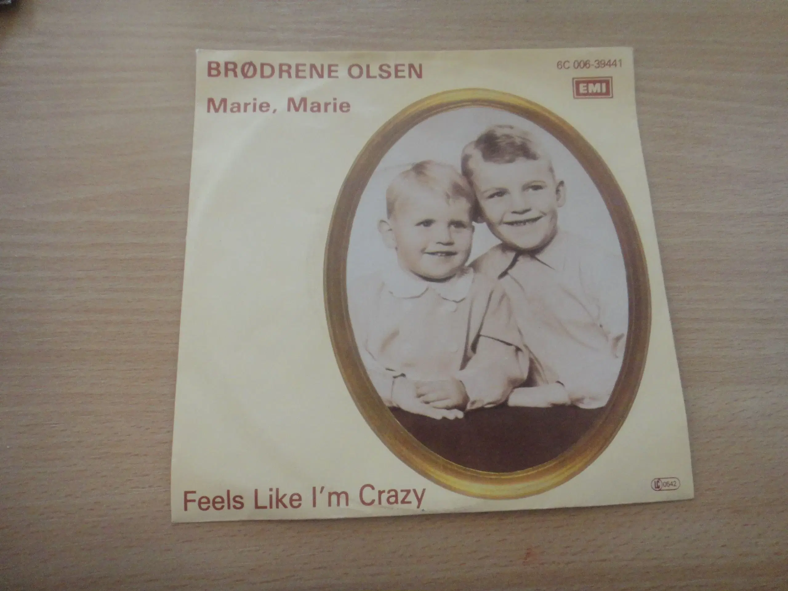 SINGLE - Brødrene Olsen - Marie Marie