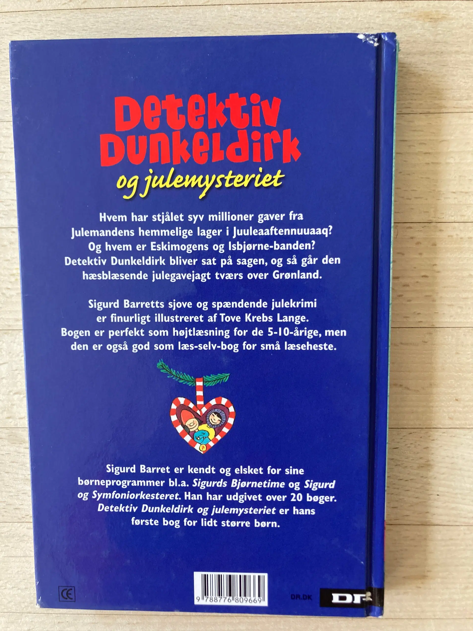 Detektiv Dunkeldirk og julemysteriet S Barrett