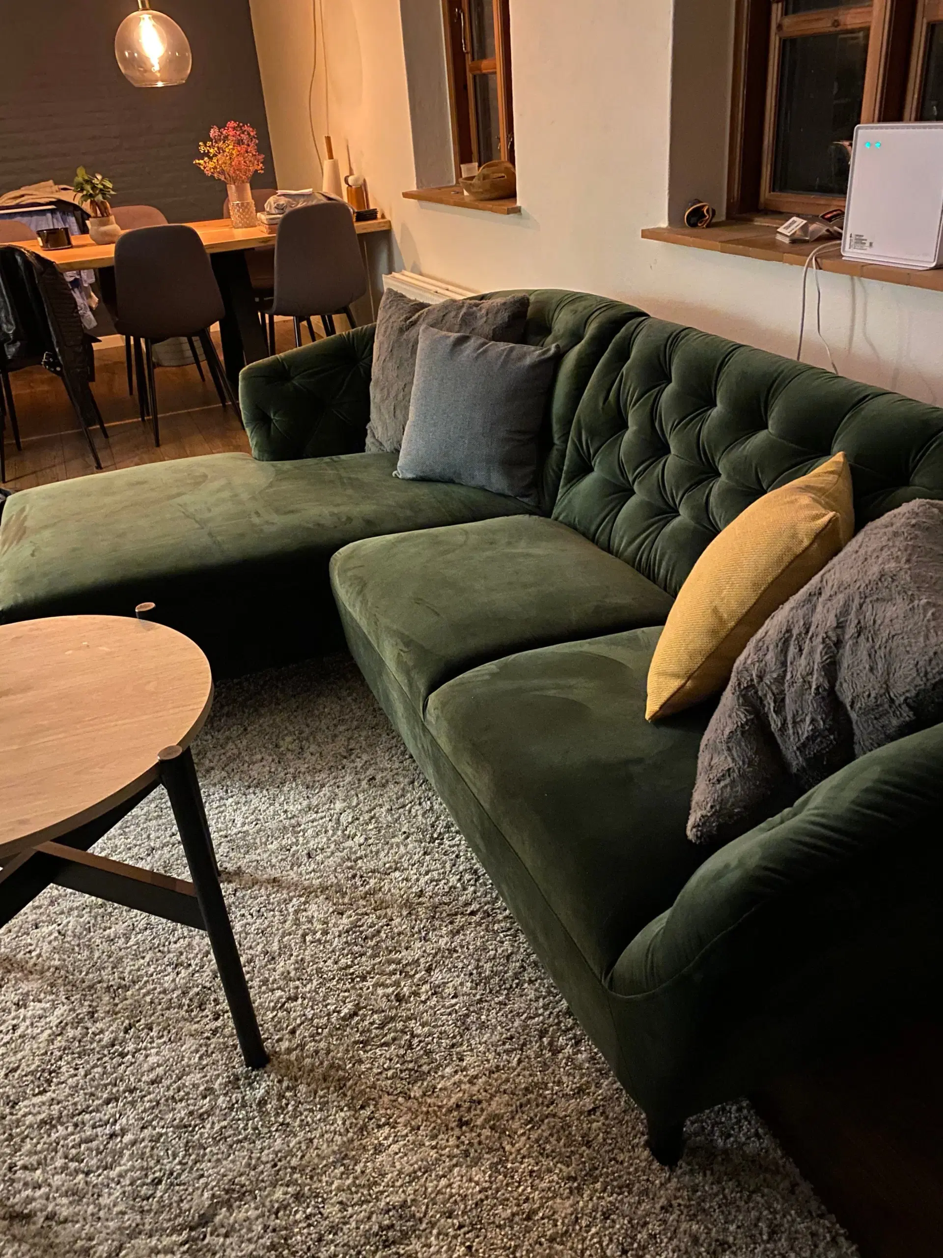 Grøn velour sofa fra Ilva | - GulogGratis.dk