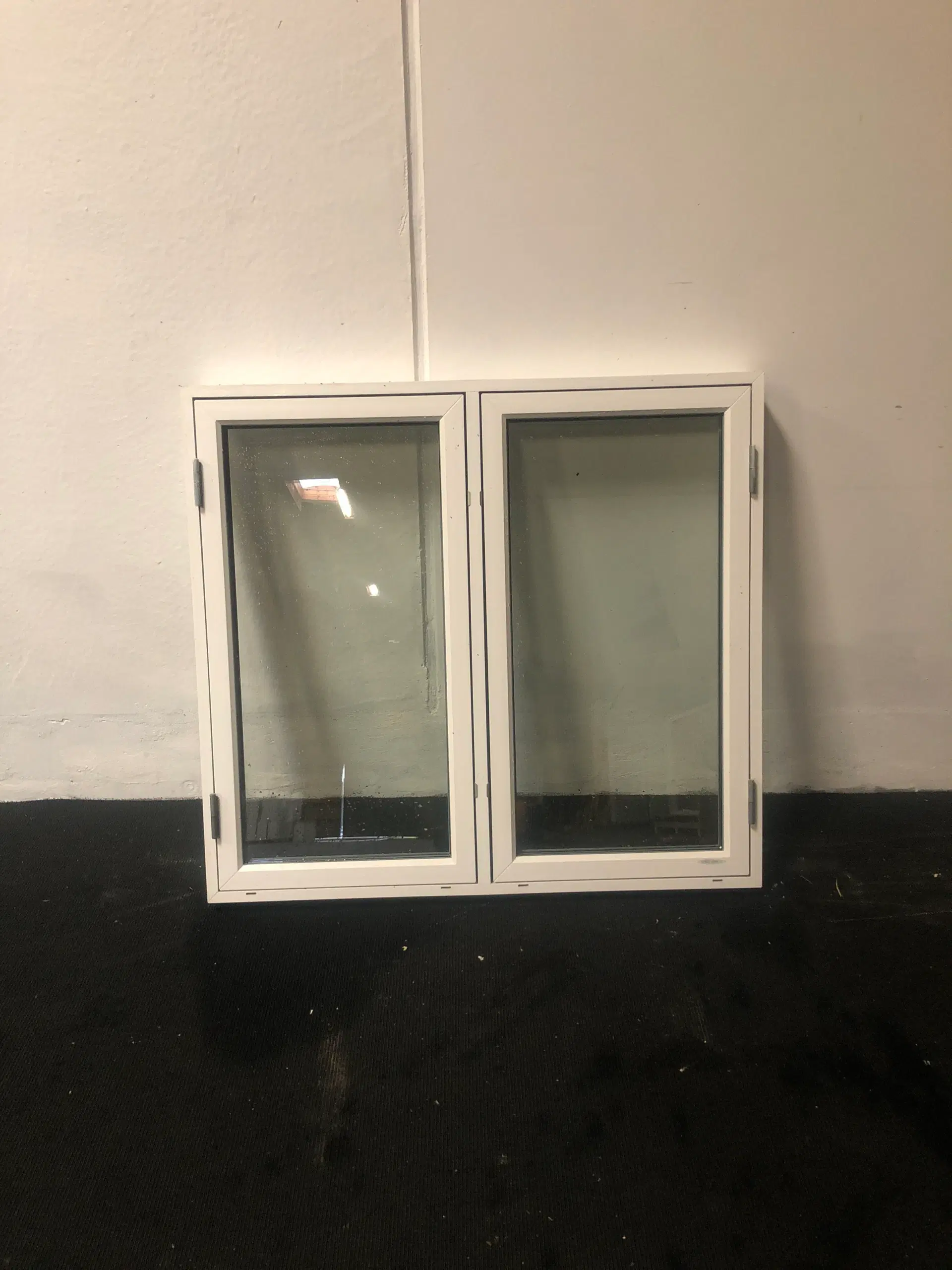 Schmidt-visbek sidehængt vindue i pvc 1288x120x1180 mm hvid