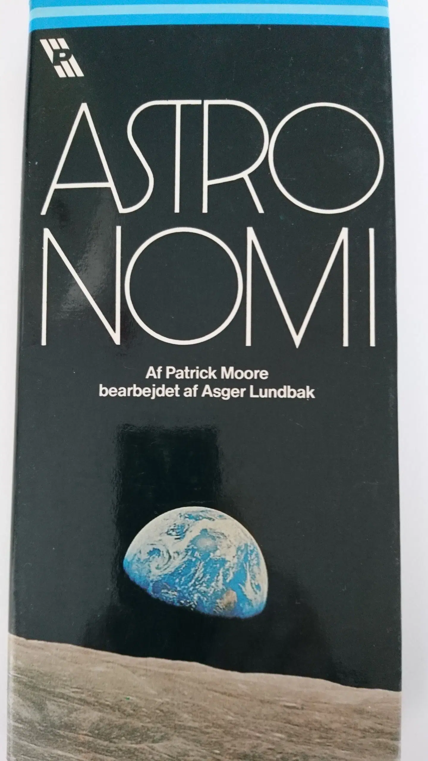 Astronomi Patrick Moore Bearbejdet af Asger Lund