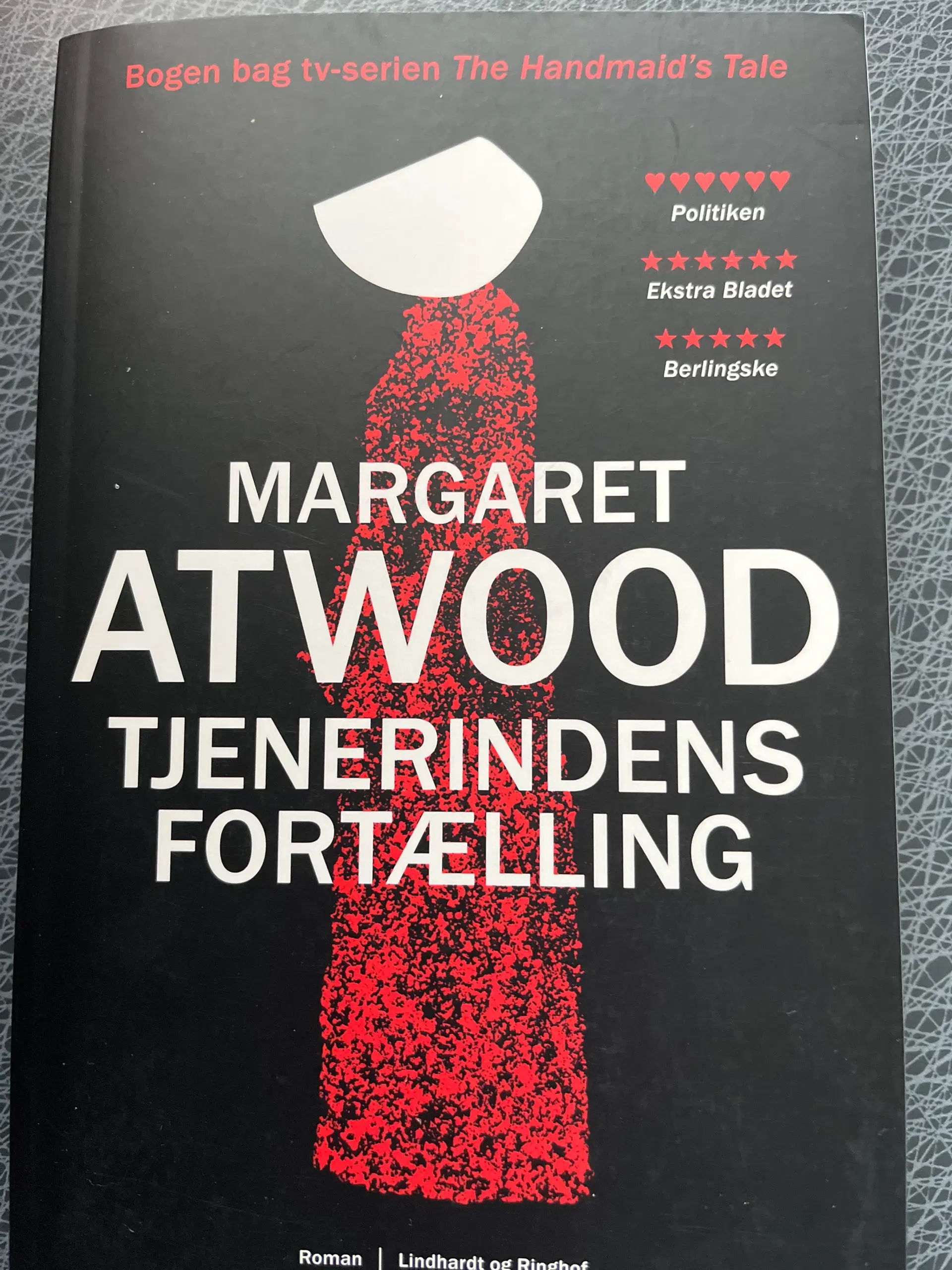 Tjenerindens fortælling M Atwood