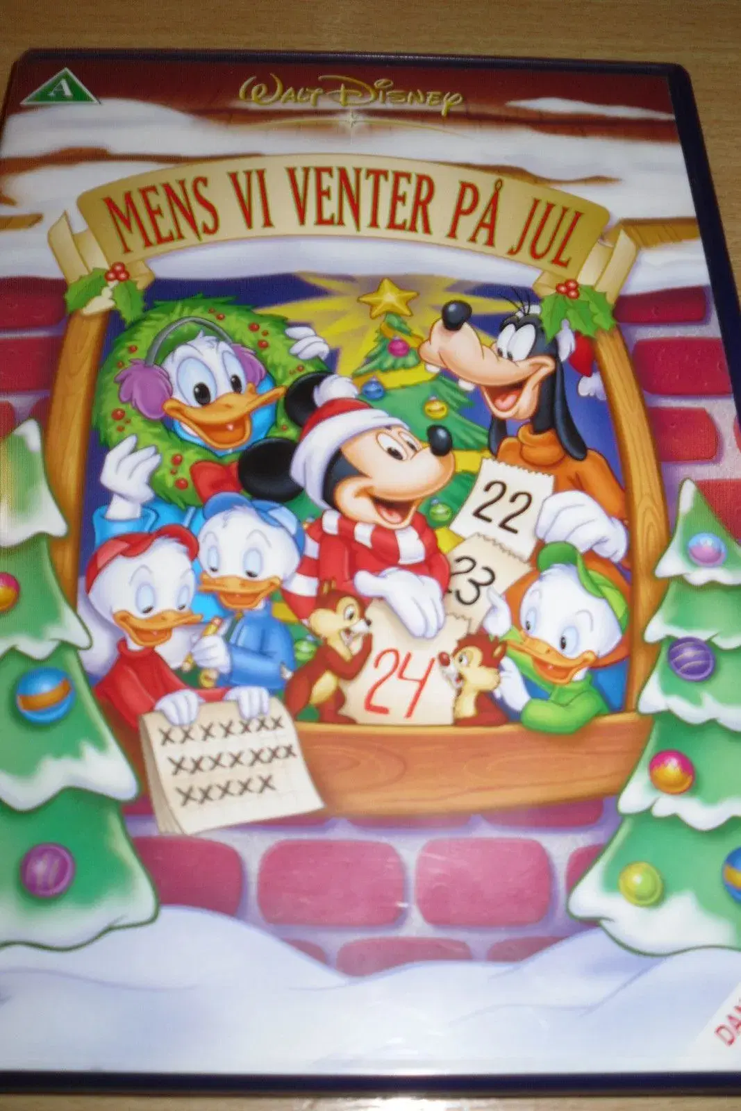 DISNEY Mens vi venter på Jul