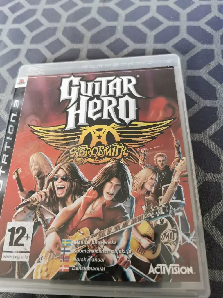 Guitar hero Aerosmith!!