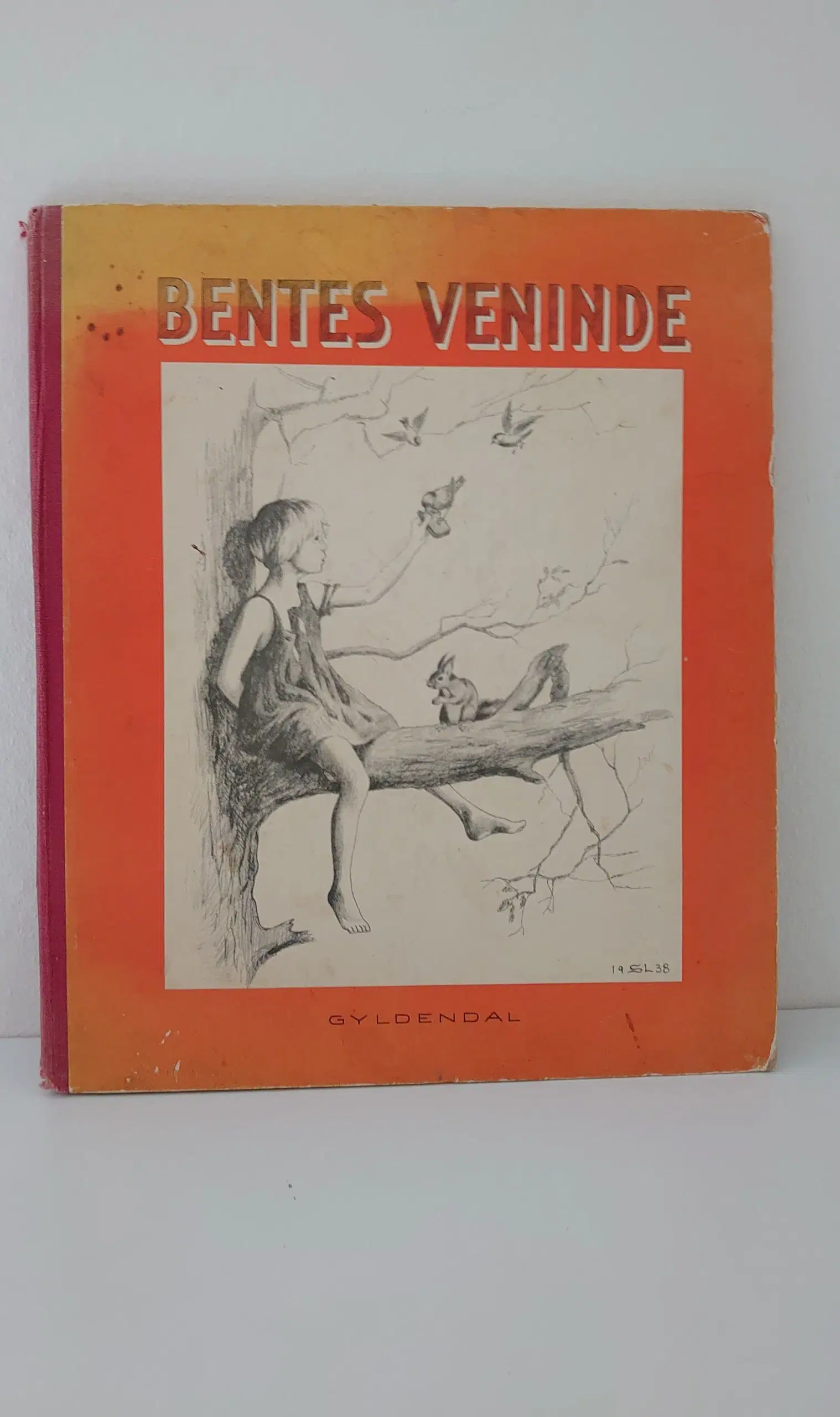 Suzanne Lassen: Bentes Veninde Gyldendal 1938