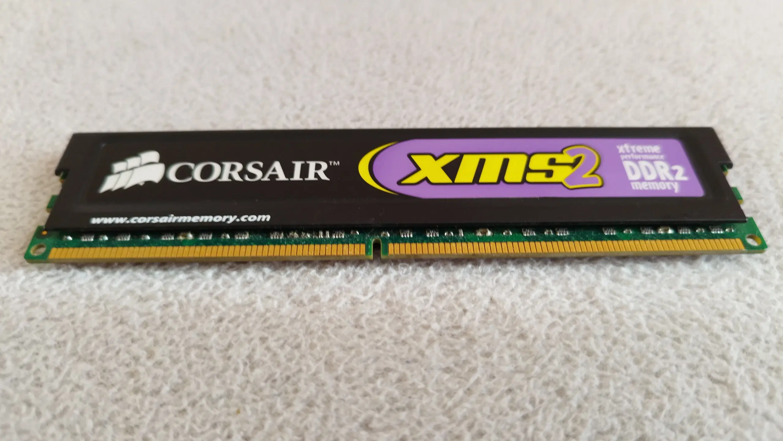 4 x 1 GB Corsair xms2 DDR2 Ram-blokke