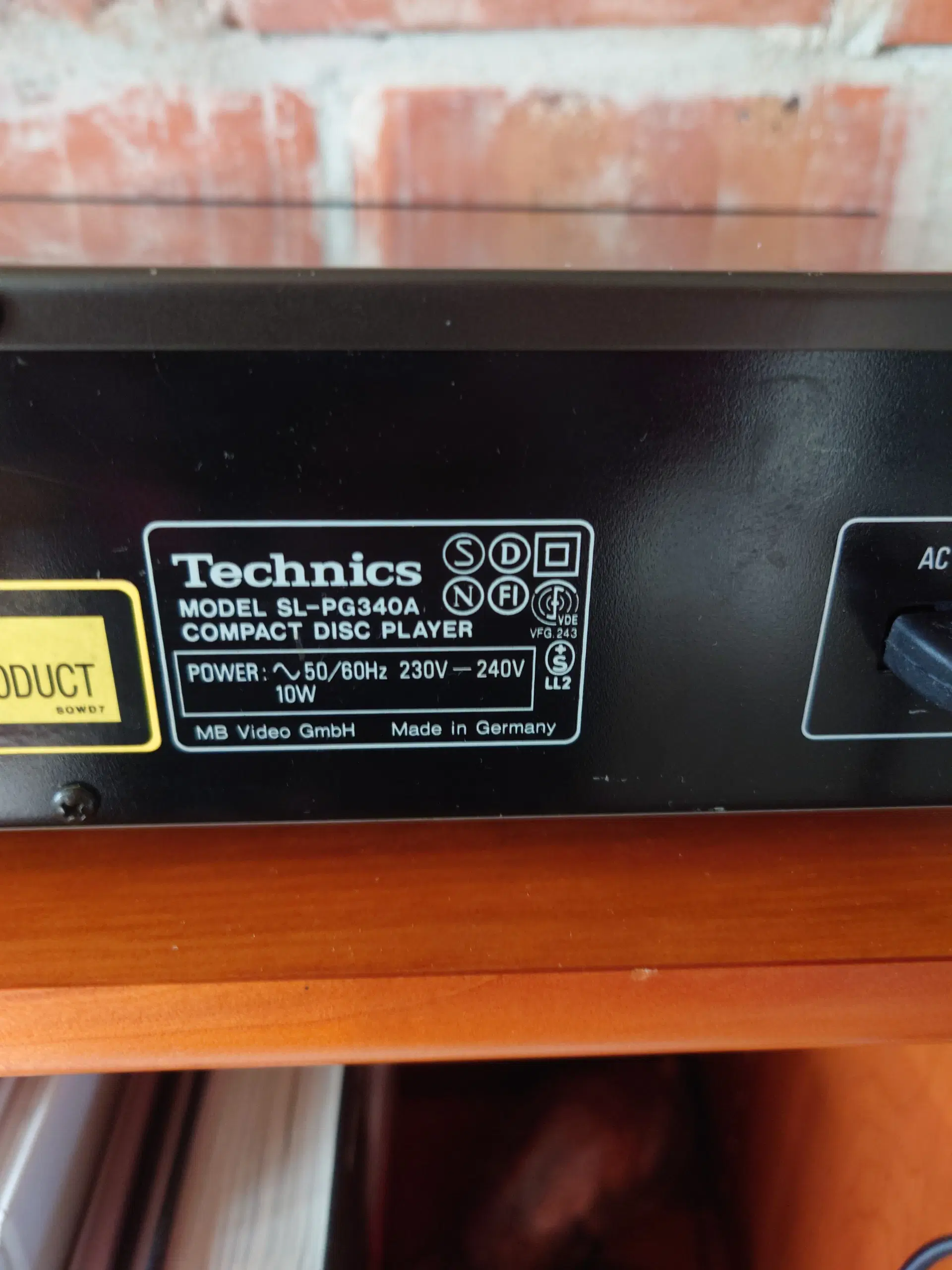 Technics MASH Compact disc player SL-PG340A