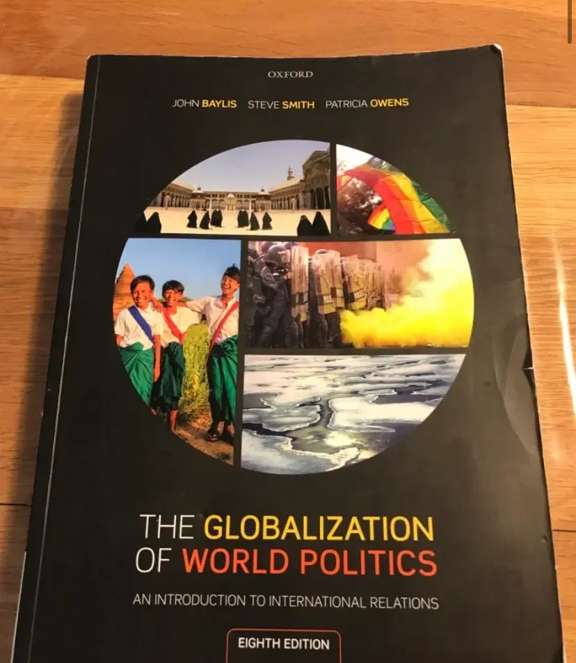 Studiebog - The Globalization of World Politics