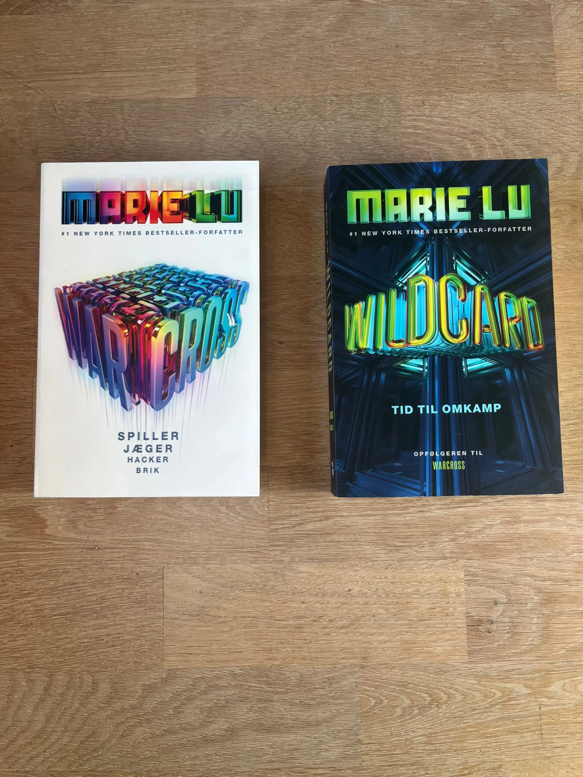 Warcross og Wildcard bøger