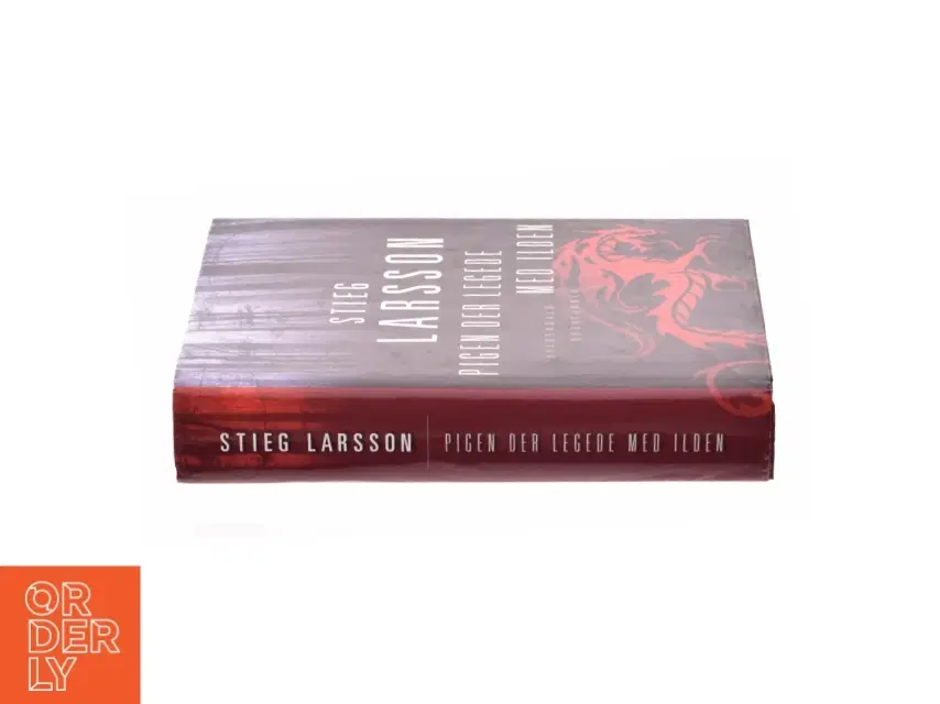 Pigen der legede med ilden af Stieg Larsson (Bog)