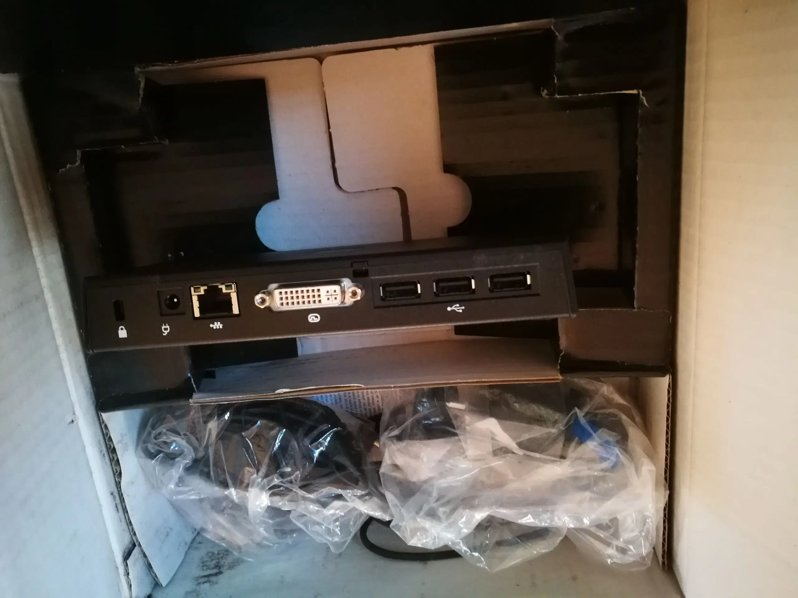 HP USB Docking Station 20