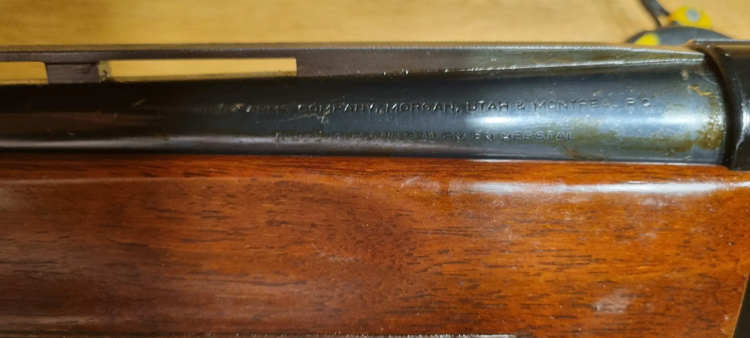 Browning B-80-SL Halvaut