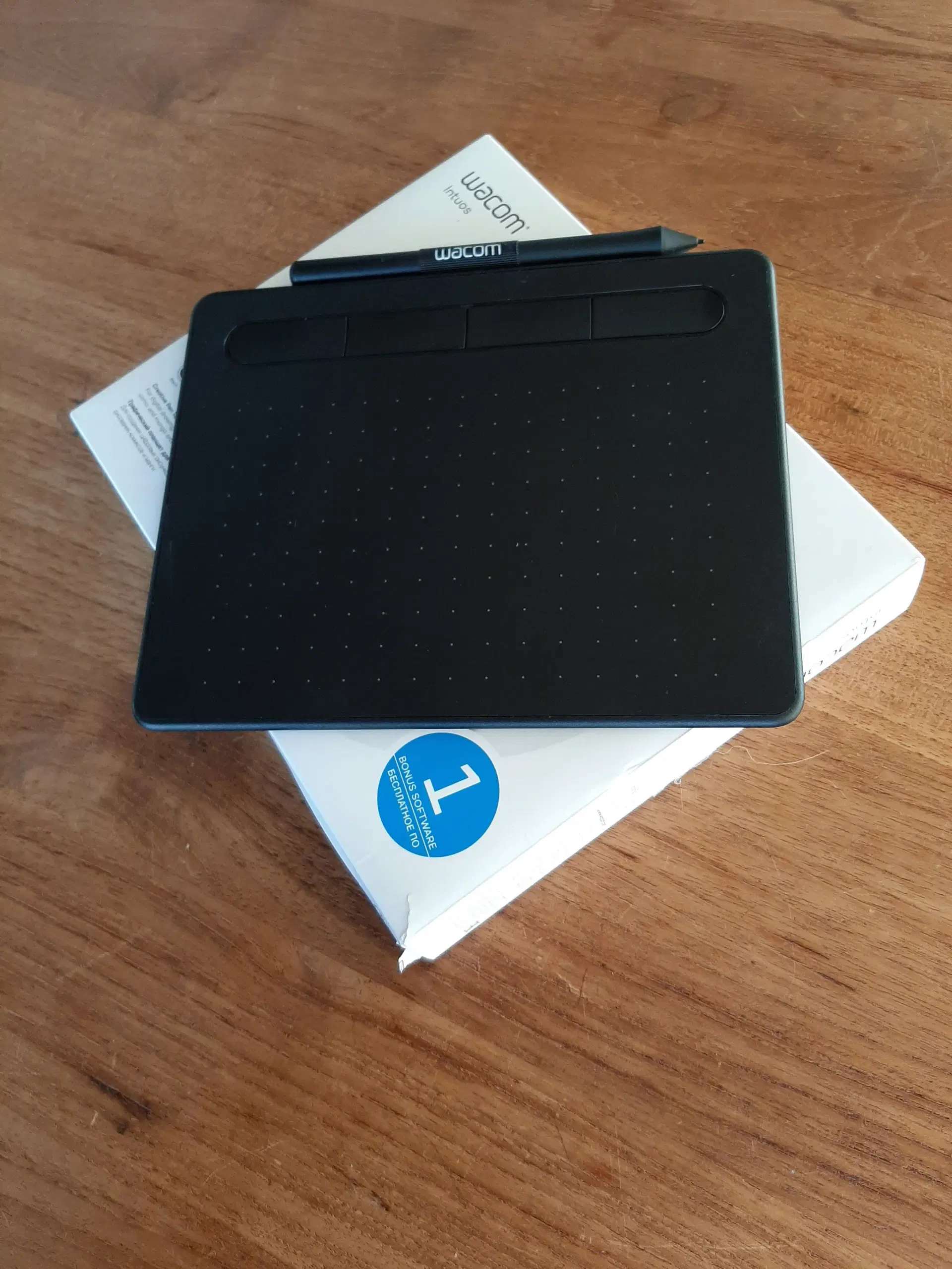 Wacom Intuos S - Creative Pen Tablet