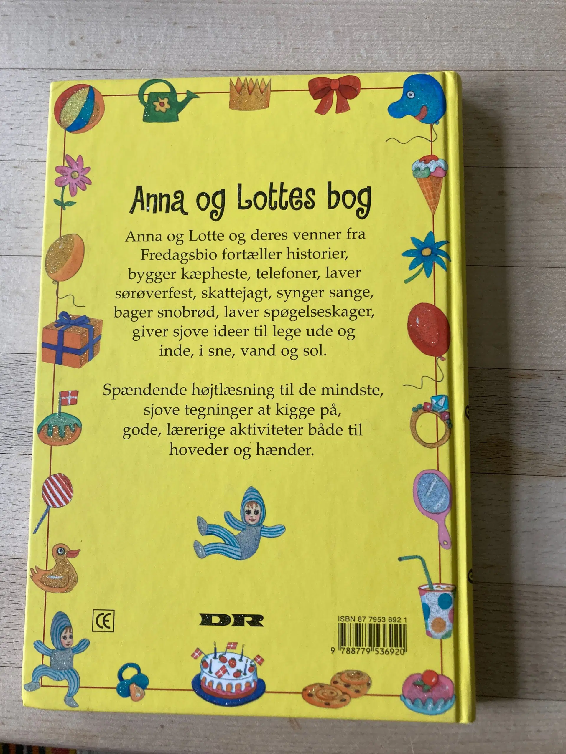 Anna og Lottes bod Hanne Willumsen mfl