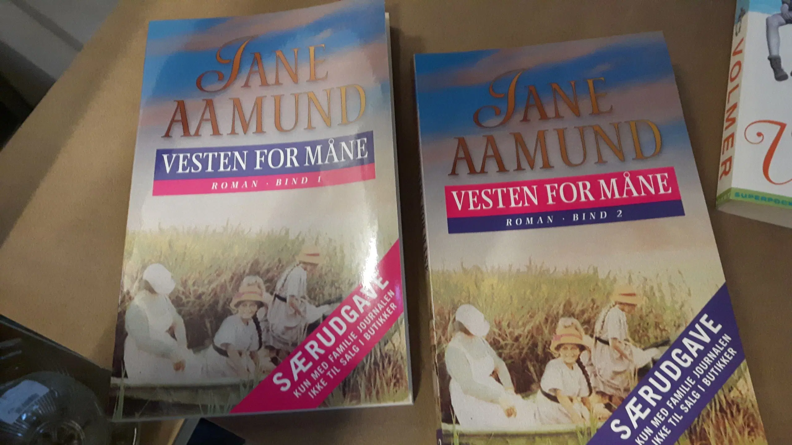 Jane Aamund forskellige af hendes romaner