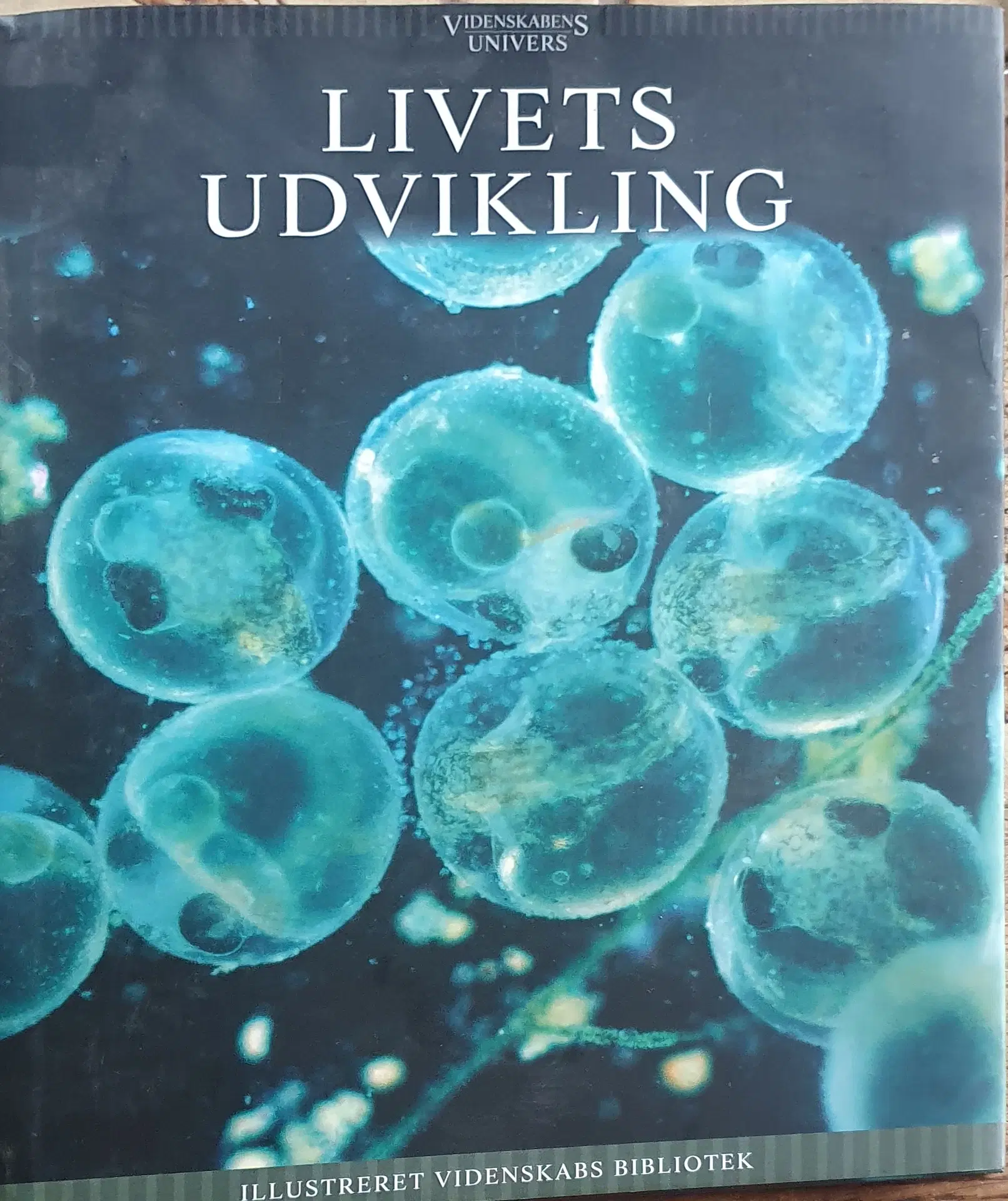 Livets Udvikling - Illustreret Videnskab