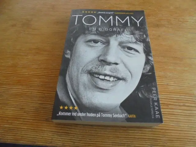 Tommy Seebach – en biografi – fin stand