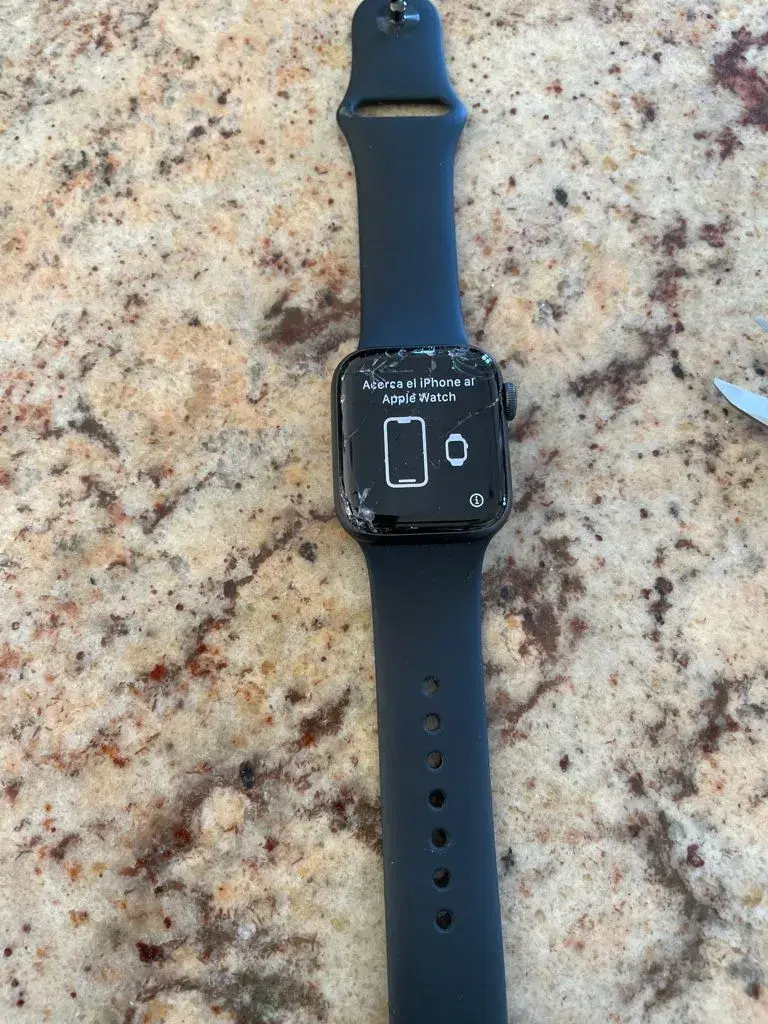 Apple Watch SE 40 mm cellular + GPS