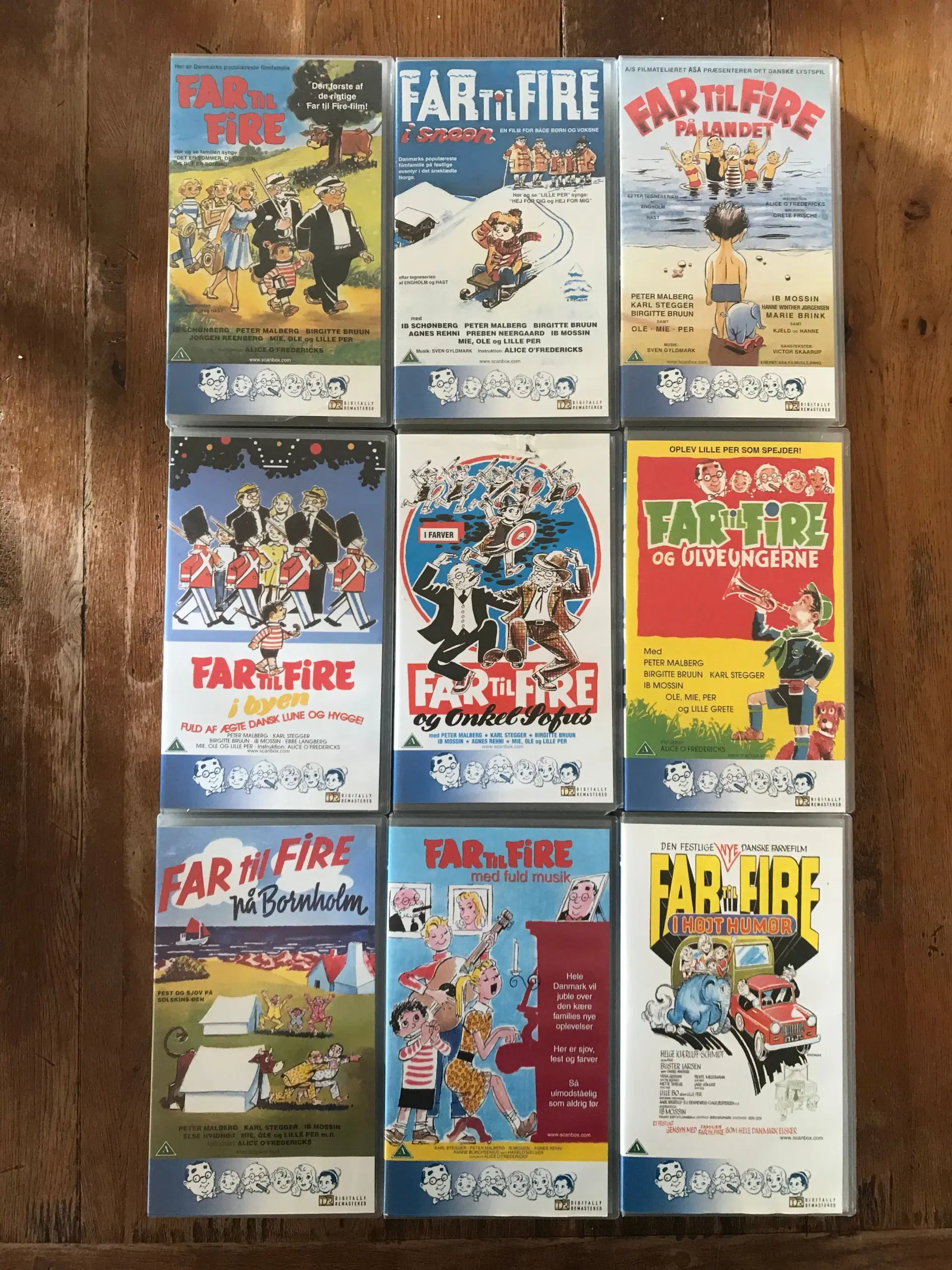 12 Tintin film / 9 Far til fire film på VHS