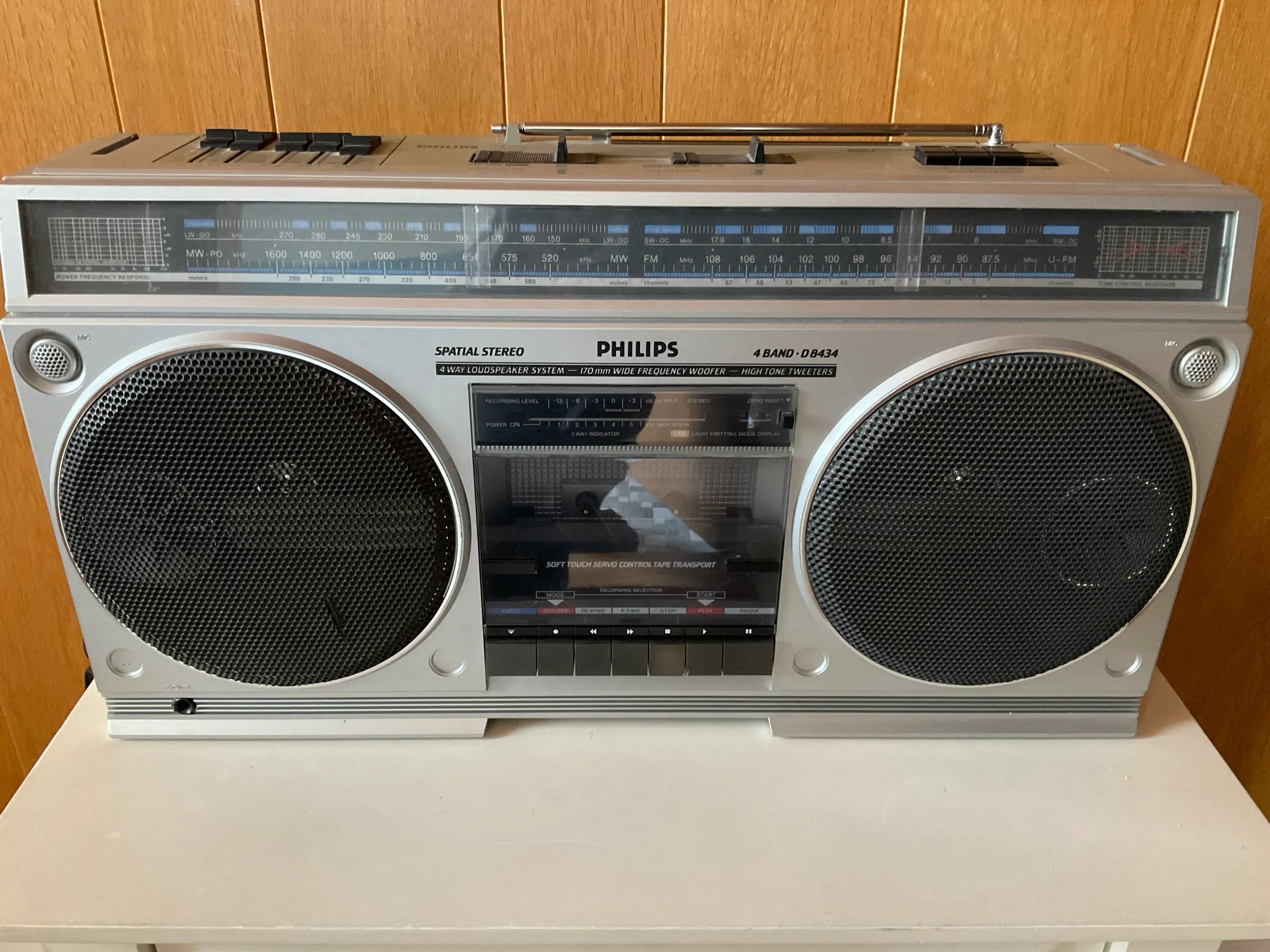 Ghettoblaster Philips D8434 radio rekorder