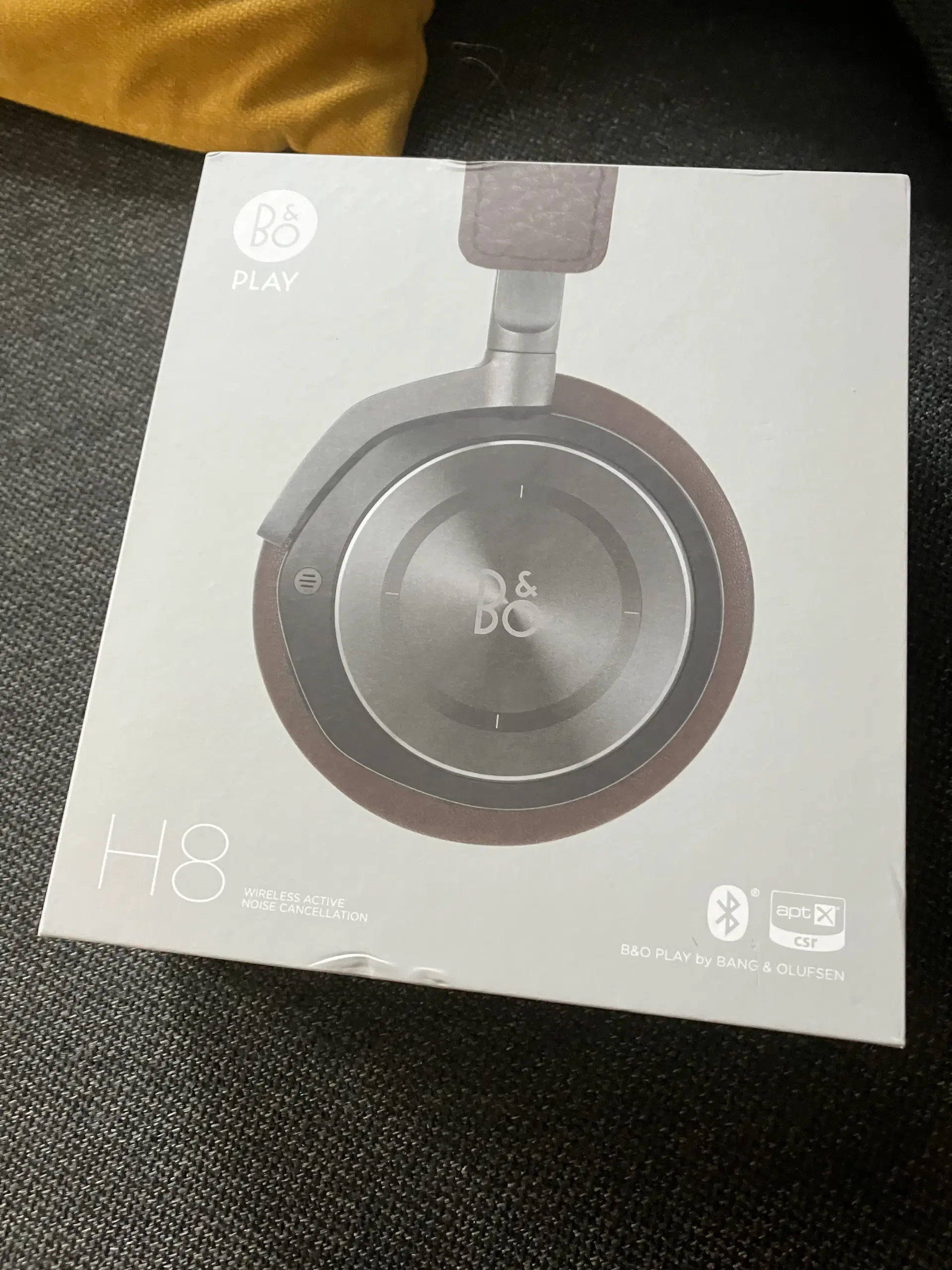 Beoplay H8