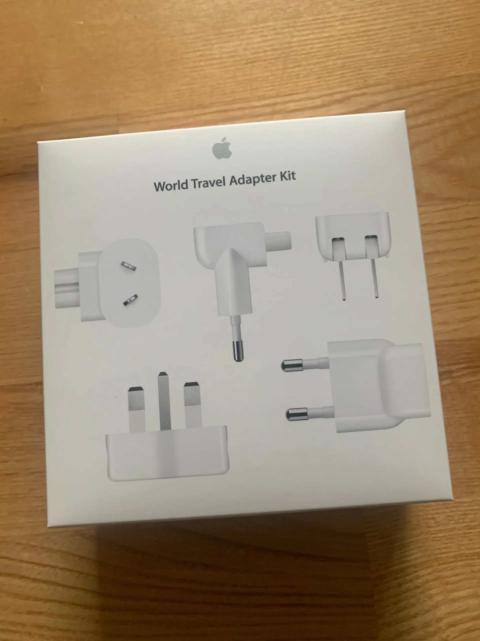 Apple World Travel Adapter Kit