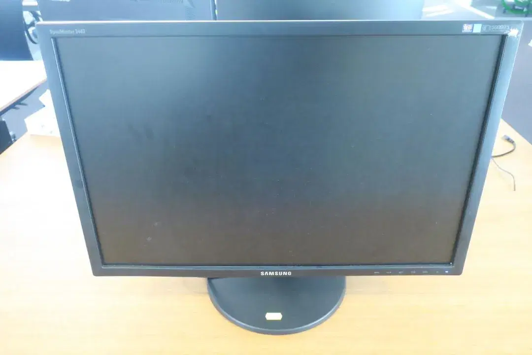 24 " LCskærm SAMSUNG Syncmaster 2443