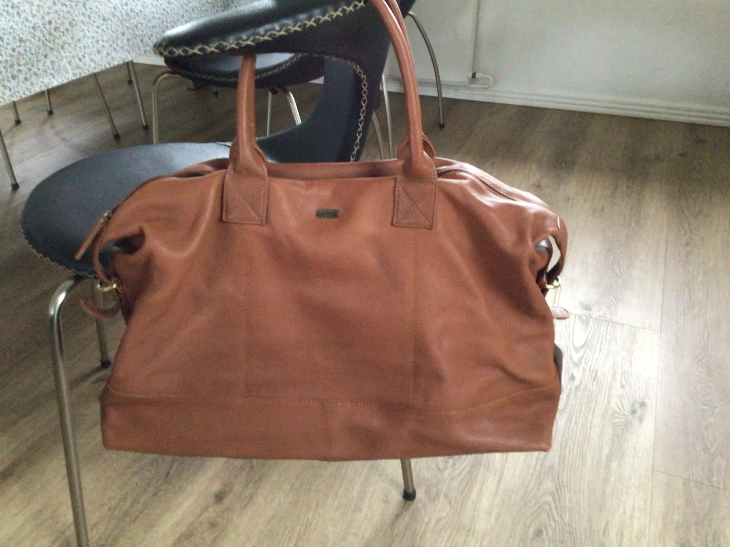 Bon gout weekend online bag in buffalo leather