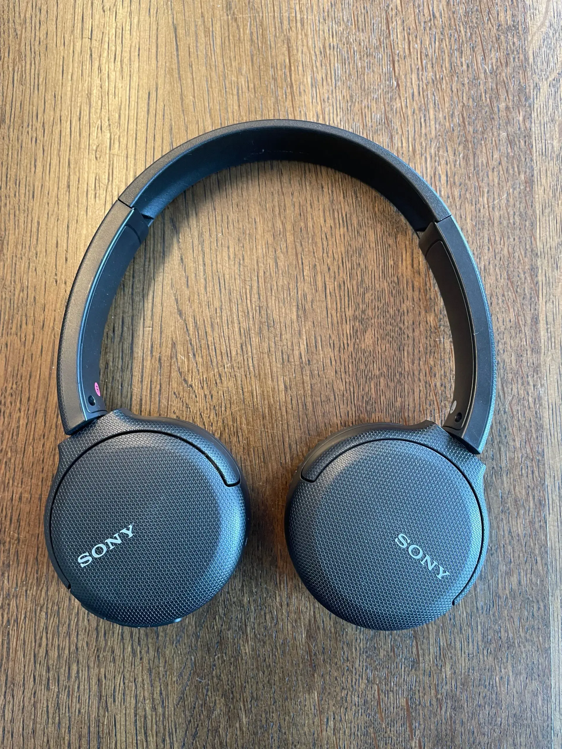 Sony WH-CH510 trådløse on-ear