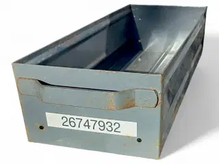 Vintage industrikasse i metal – perfekt til opbeva