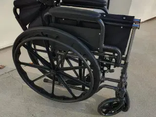 Letvægts kørestol / transportstol 