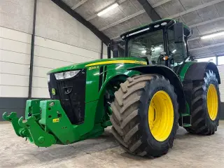 John Deere 8345R Med Front-PTO og Centralsmøring