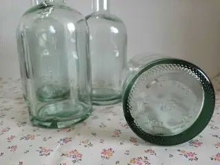 4 glasflasker med prop 50 cl