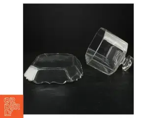 Osteklokke af glas med låg