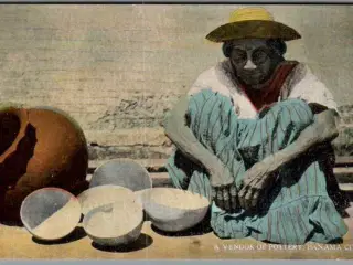 A Vendor of Pottery - Panana City - Ubrugt